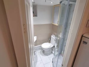 Photo 19- click for photo gallery